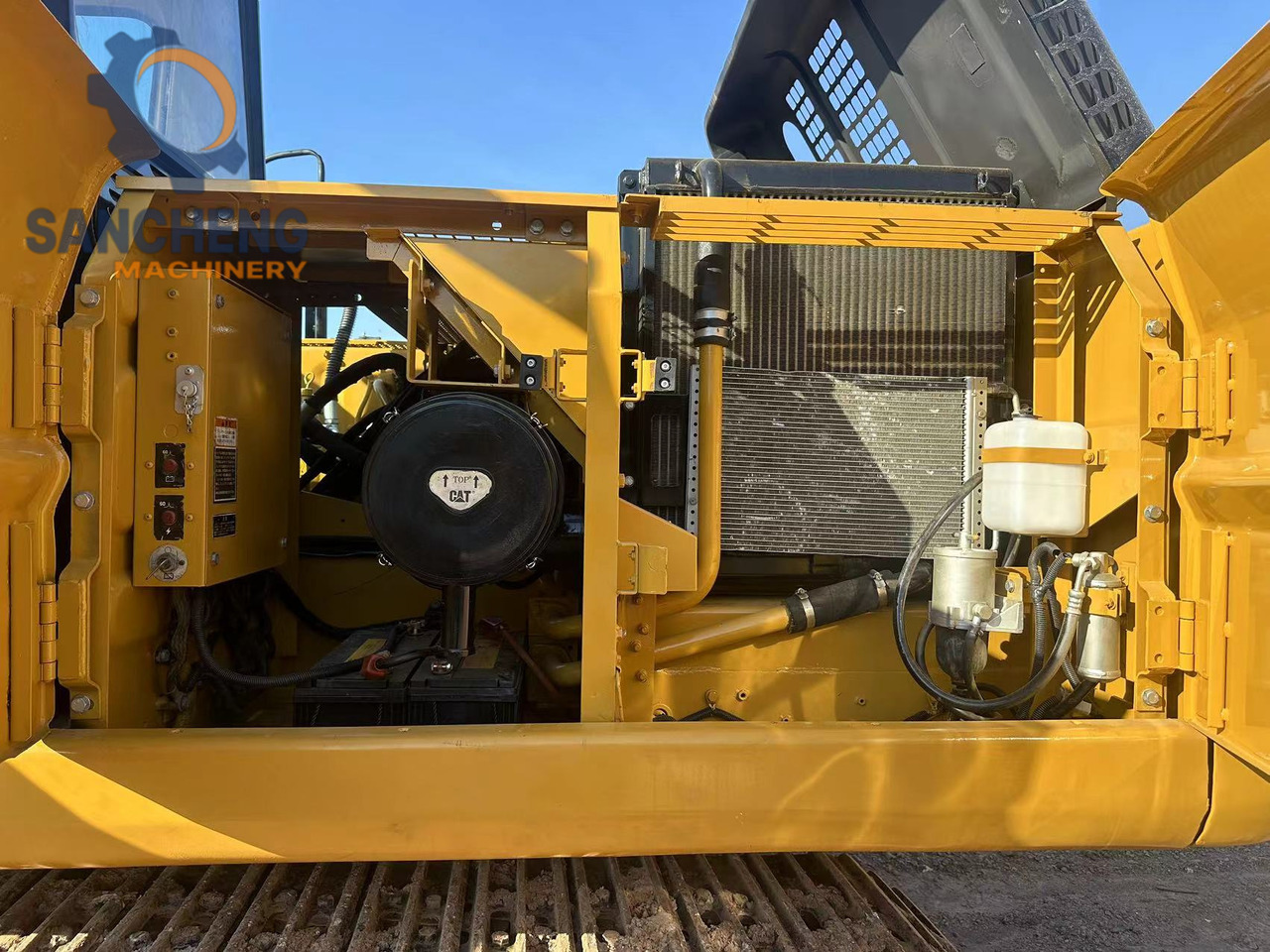 מחפר סורק CATERPILLAR 320B: תמונה 9