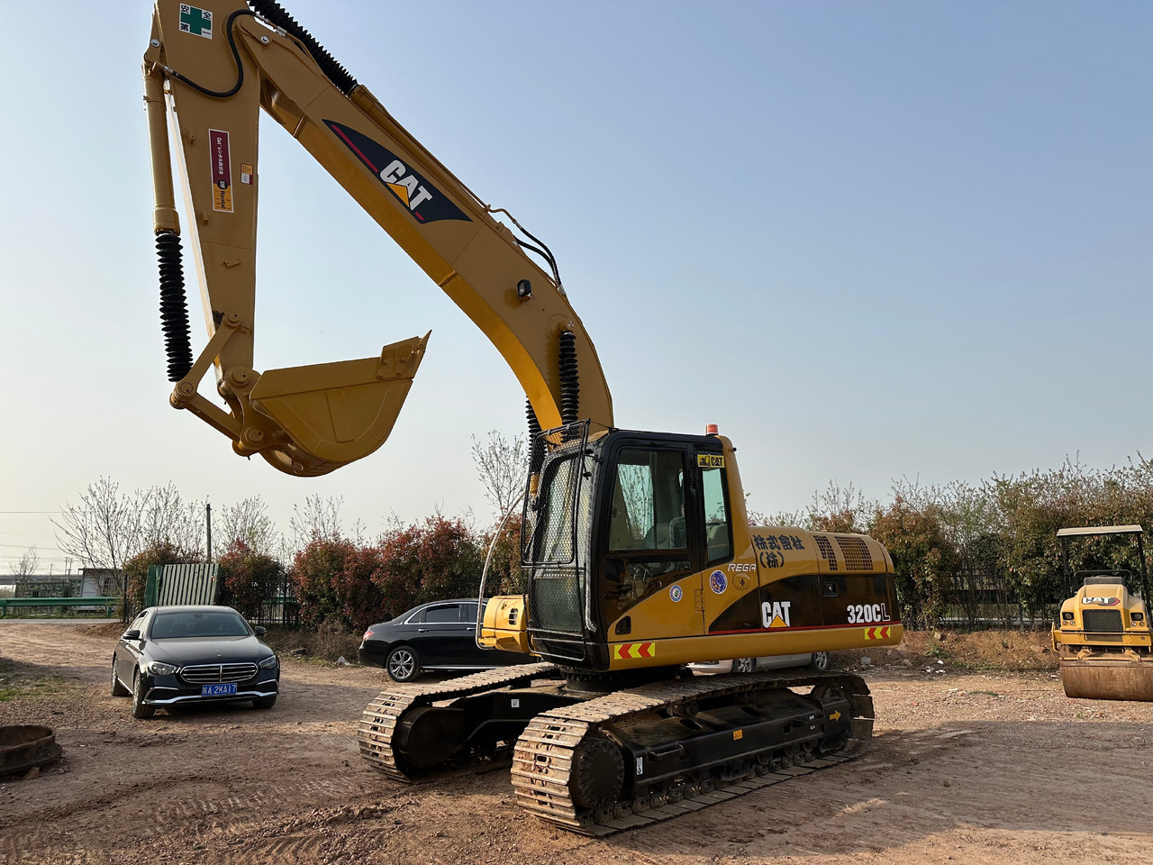 CATERPILLAR 320CL crawler excavator - מחפר סורק: תמונה 1 CATERPILLAR 320CL crawler excavator - מחפר סורק: תמונה 1