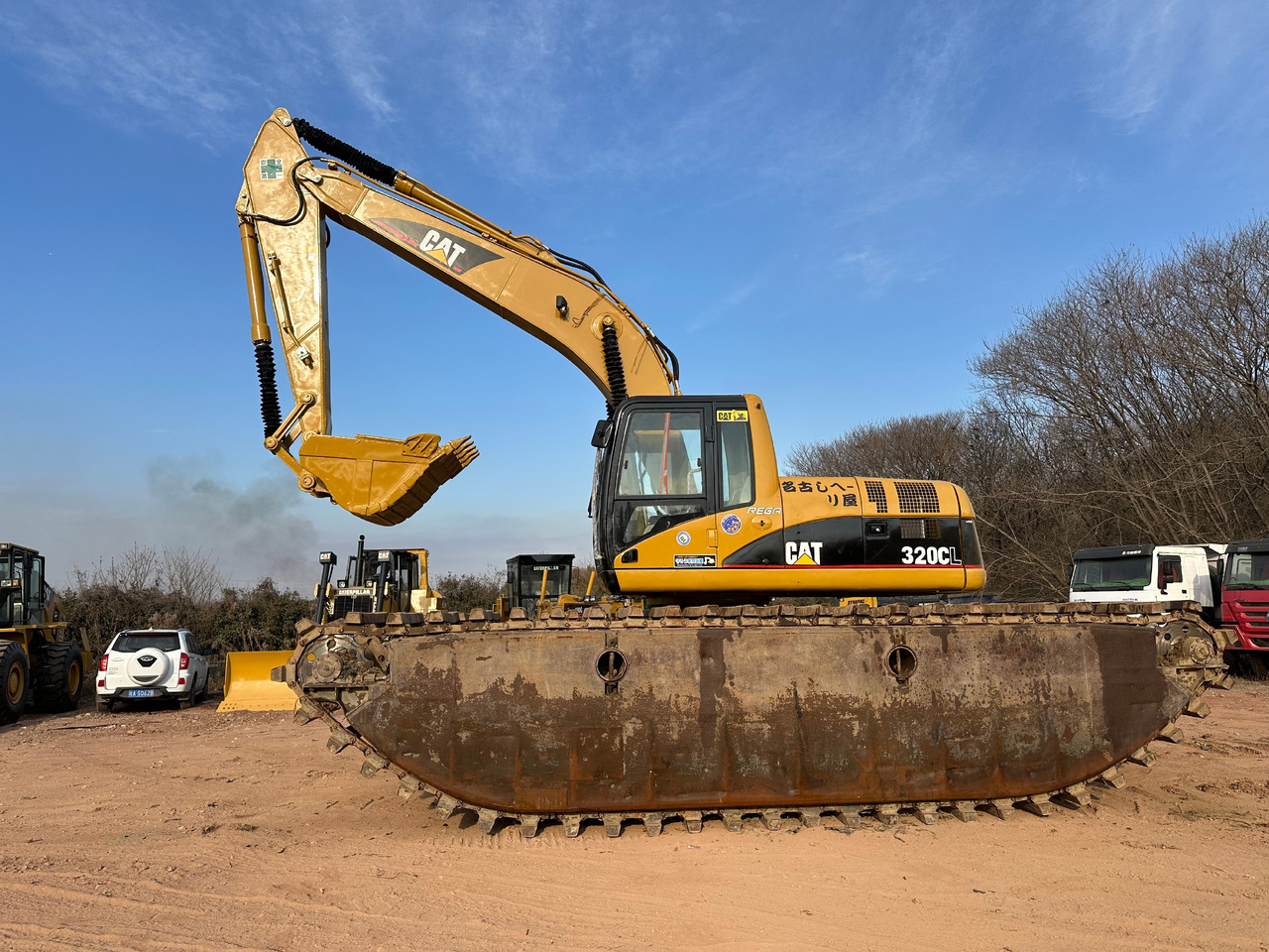 CATERPILLAR 320CL - מחפר אמפיבי: תמונה 3 CATERPILLAR 320CL - מחפר אמפיבי: תמונה 3