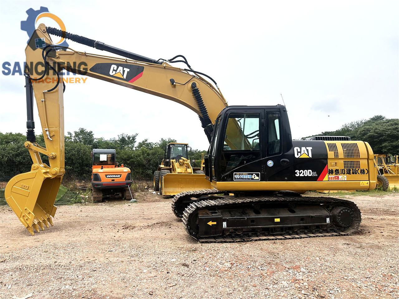 CATERPILLAR 320D2L - מחפר סורק: תמונה 3 CATERPILLAR 320D2L - מחפר סורק: תמונה 3