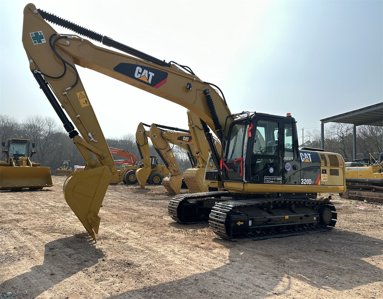 CATERPILLAR 320D2L - מחפר סורק: תמונה 4 CATERPILLAR 320D2L - מחפר סורק: תמונה 4