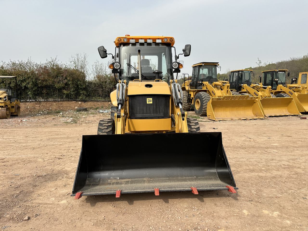 CATERPILLAR 420F2 - מחפרון: תמונה 4 CATERPILLAR 420F2 - מחפרון: תמונה 4