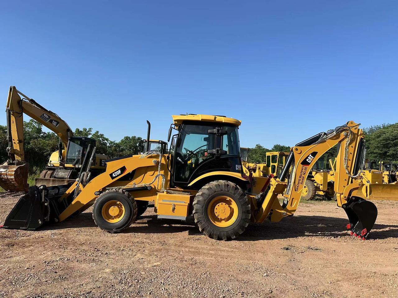 CATERPILLAR 420F2 - מחפרון: תמונה 4 CATERPILLAR 420F2 - מחפרון: תמונה 4