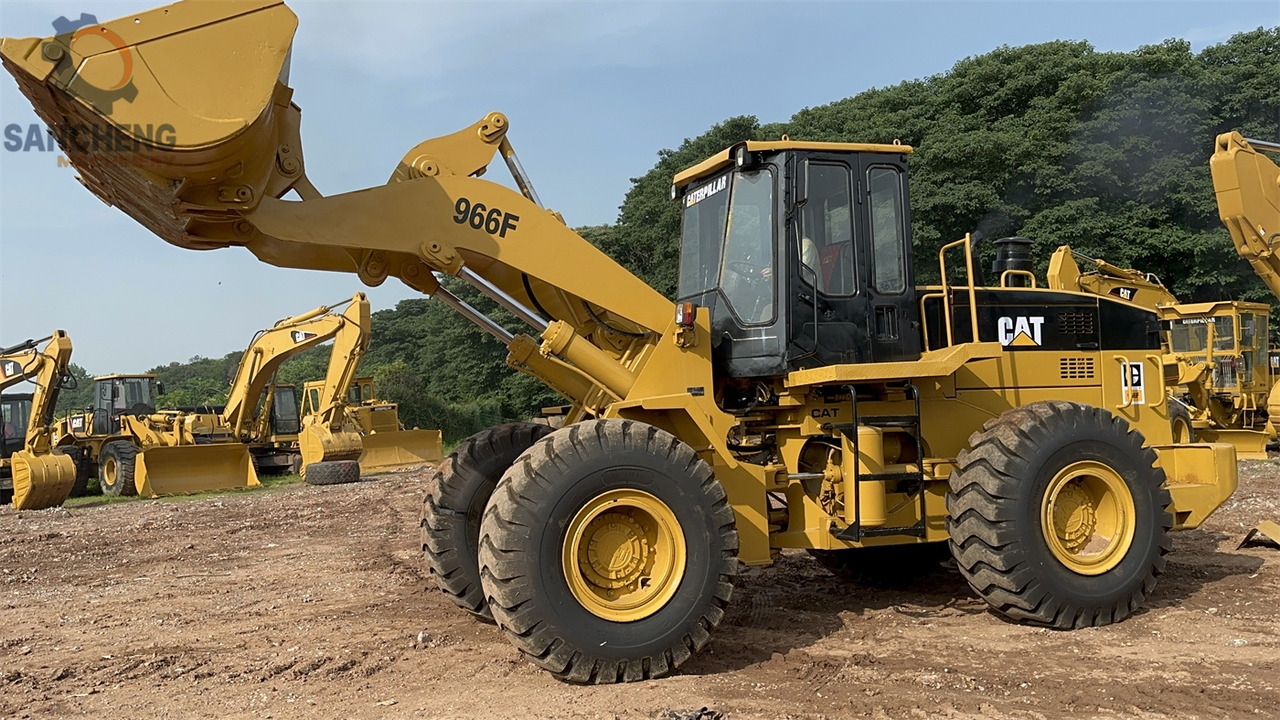 CATERPILLAR 966F - מעמיס גלגלים: תמונה 2 CATERPILLAR 966F - מעמיס גלגלים: תמונה 2