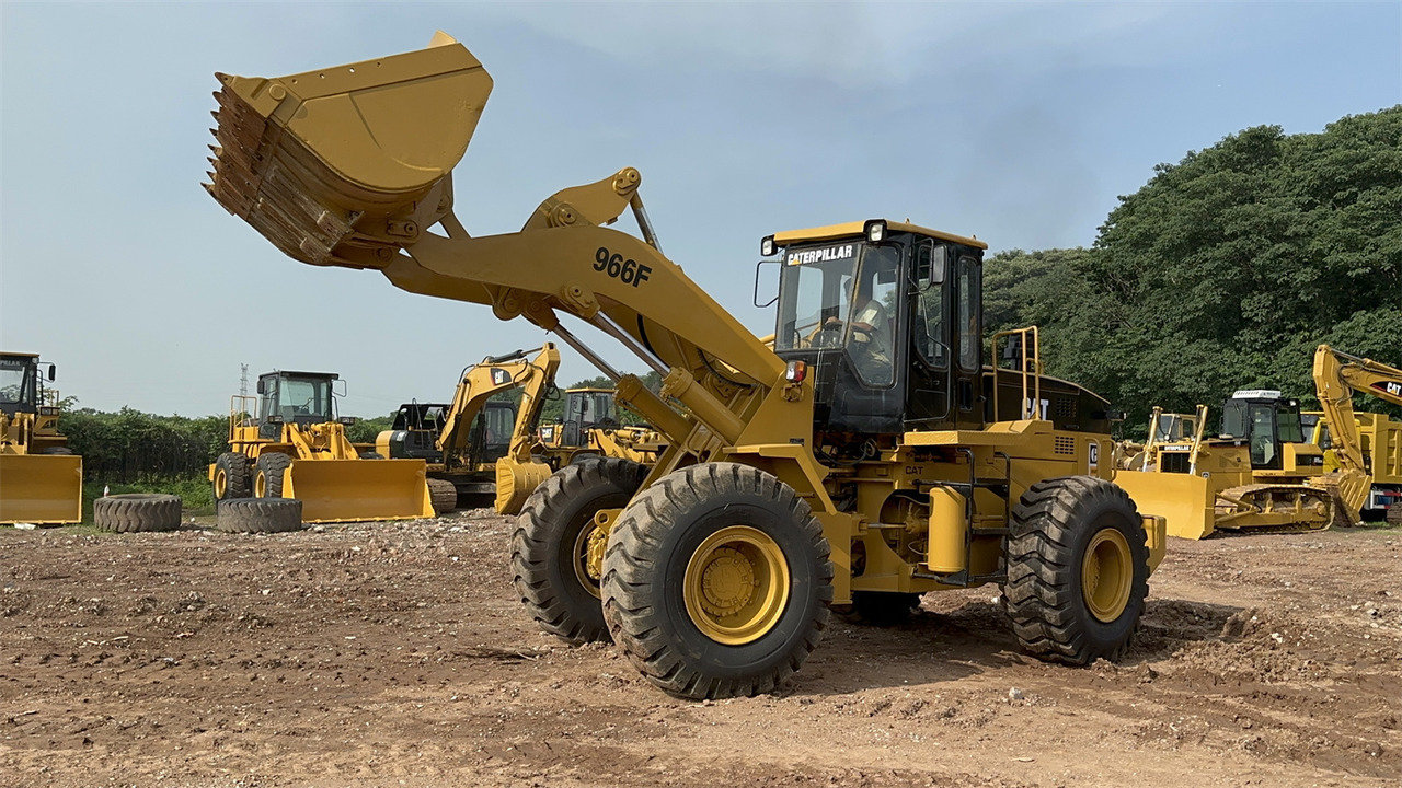 CATERPILLAR 966F - מעמיס גלגלים: תמונה 1 CATERPILLAR 966F - מעמיס גלגלים: תמונה 1