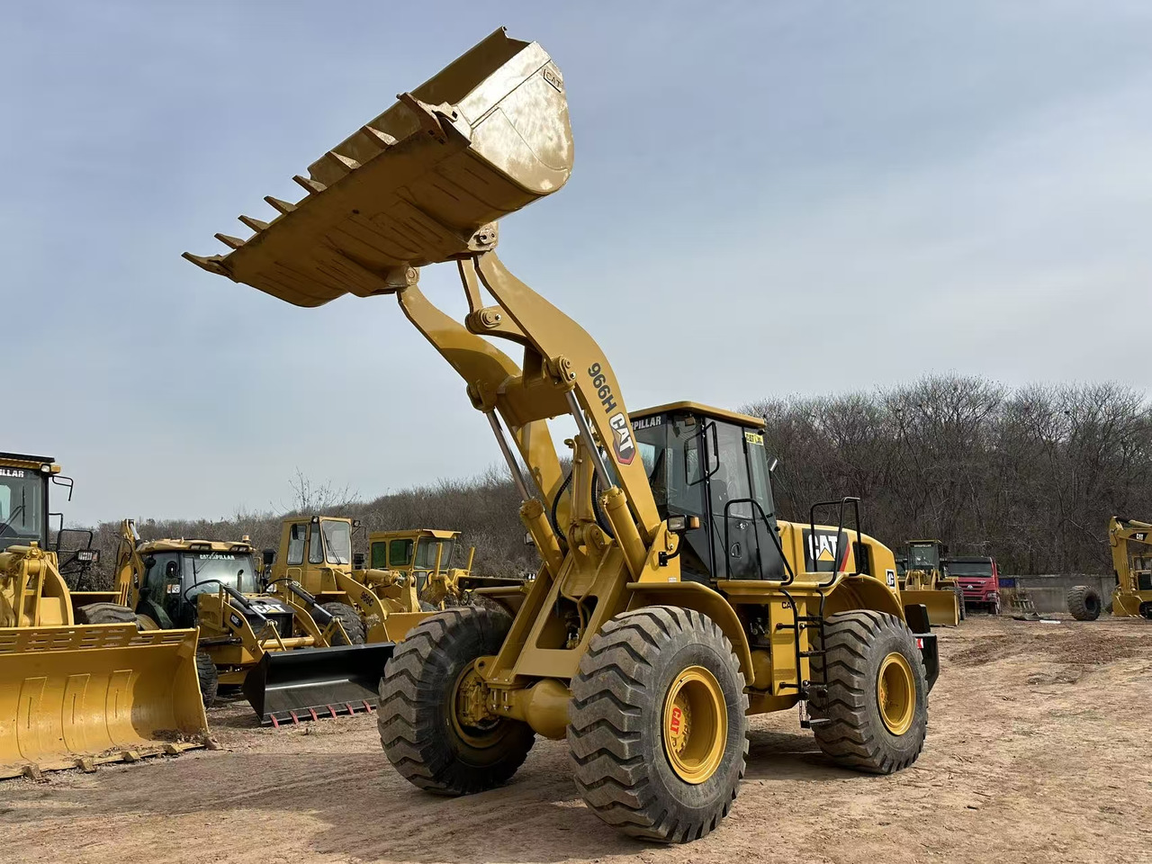 CATERPILLAR 966H - מעמיס גלגלים: תמונה 1 CATERPILLAR 966H - מעמיס גלגלים: תמונה 1