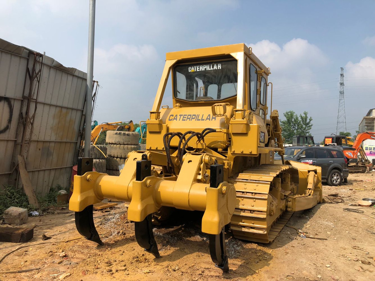 CATERPILLAR D8K - דחפור: תמונה 1 CATERPILLAR D8K - דחפור: תמונה 1