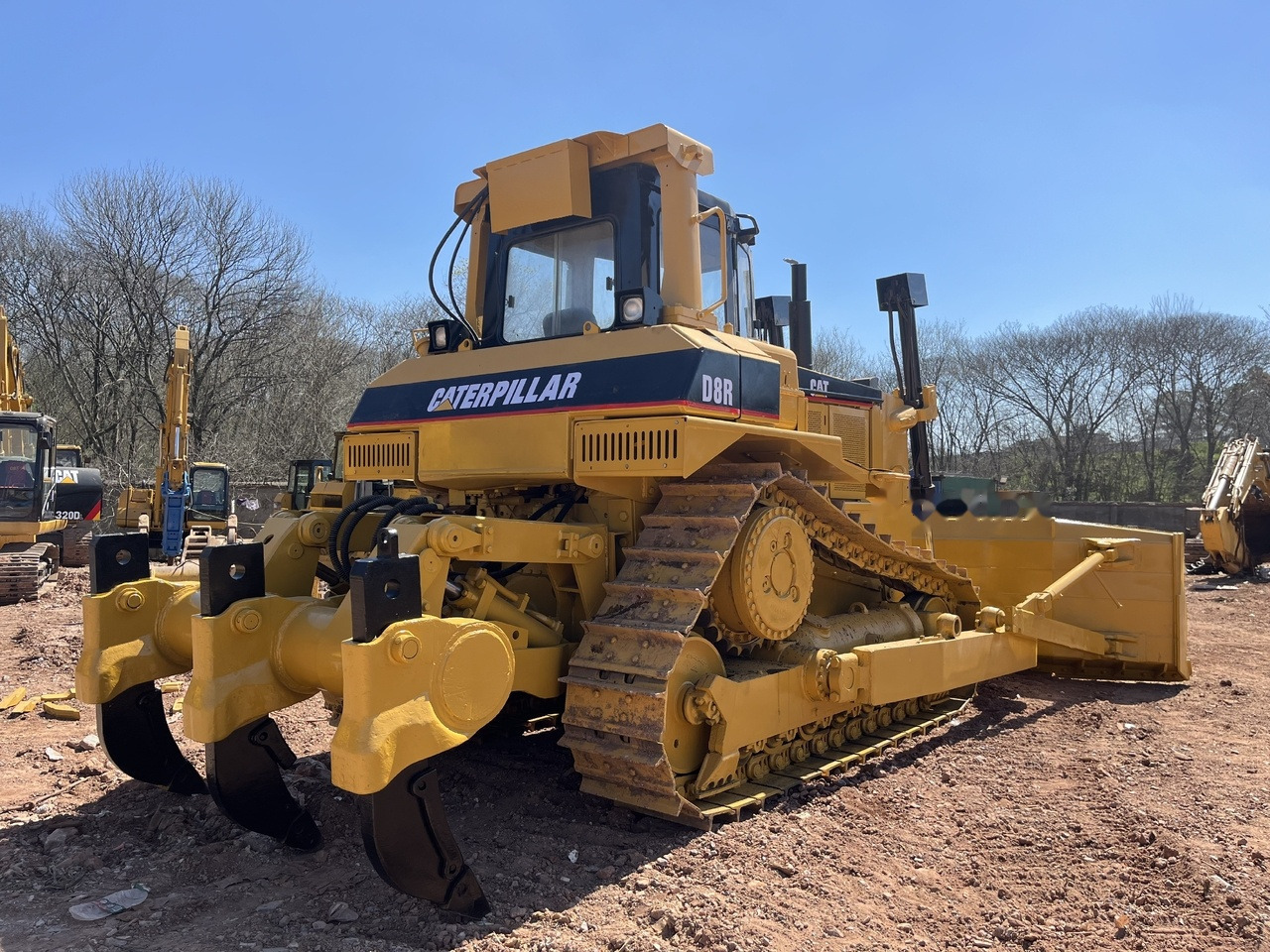 CATERPILLAR D8R - דחפור: תמונה 1 CATERPILLAR D8R - דחפור: תמונה 1