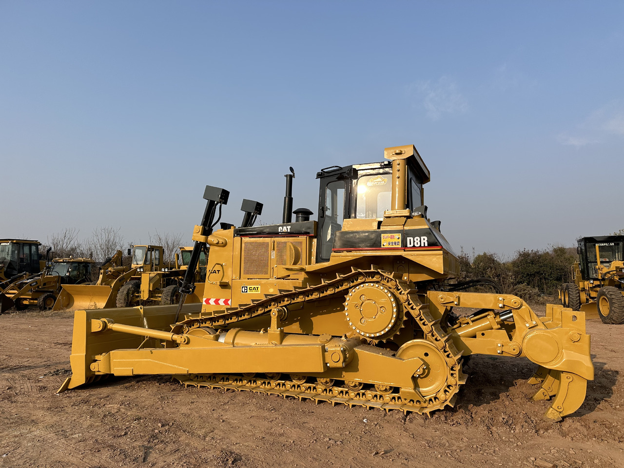 CATERPILLAR D8R - דחפור: תמונה 4 CATERPILLAR D8R - דחפור: תמונה 4