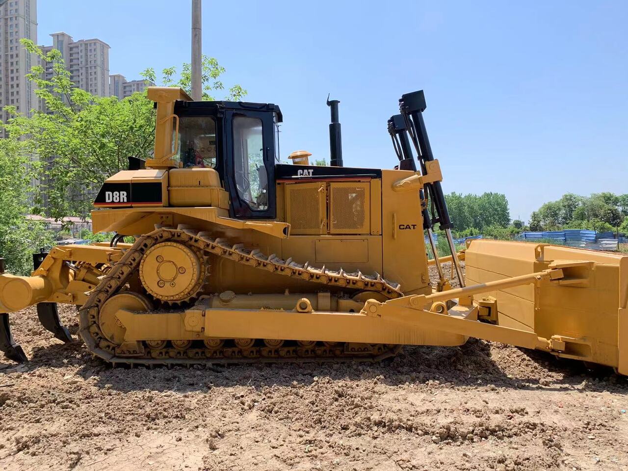 CATERPILLAR D8R - דחפור: תמונה 3 CATERPILLAR D8R - דחפור: תמונה 3