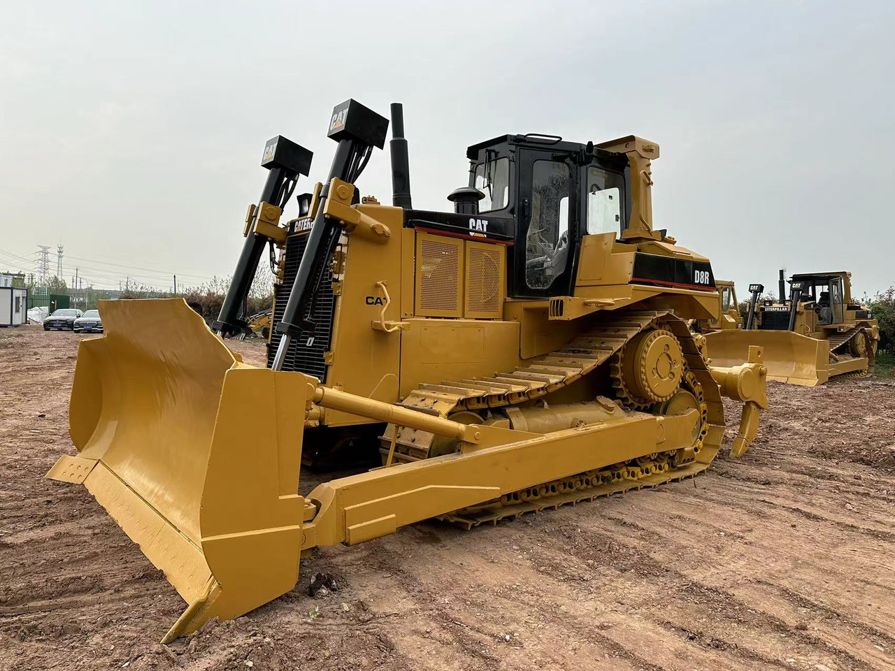 CATERPILLAR D8R - דחפור: תמונה 1 CATERPILLAR D8R - דחפור: תמונה 1