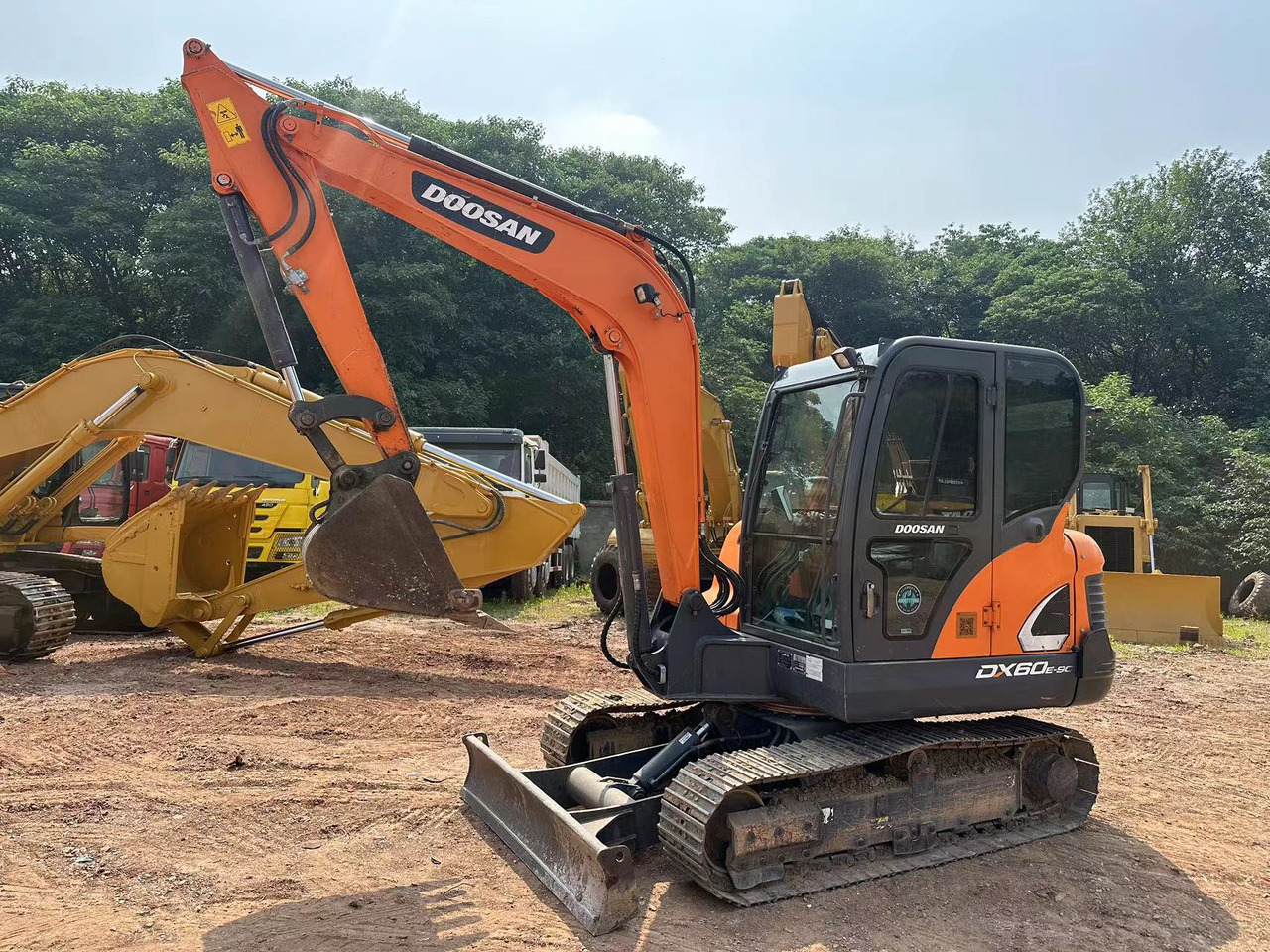 DOOSAN DX60 - מיני מחפר: תמונה 5 DOOSAN DX60 - מיני מחפר: תמונה 5