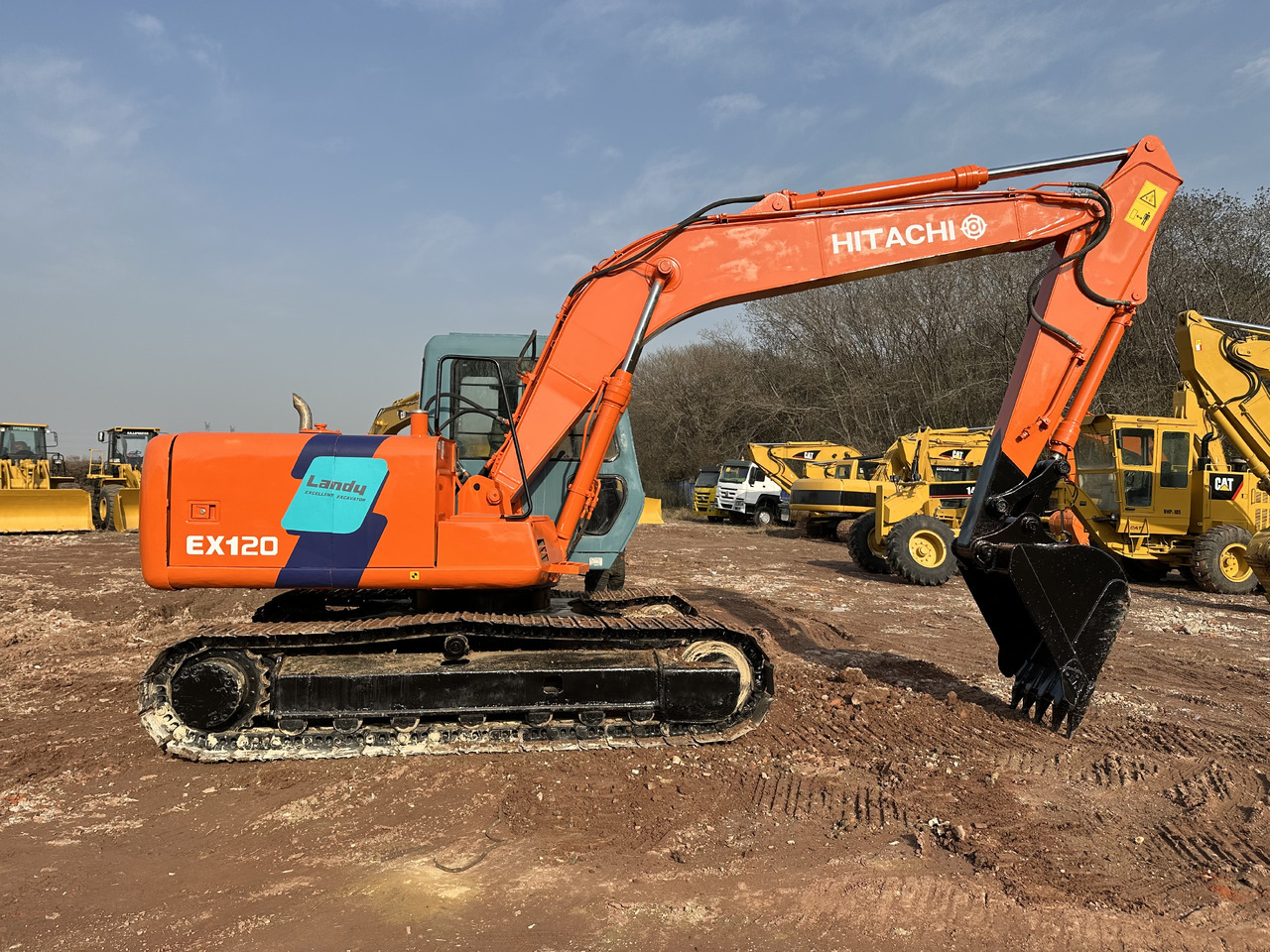 HITACHI EX120 - מחפר סורק: תמונה 1 HITACHI EX120 - מחפר סורק: תמונה 1