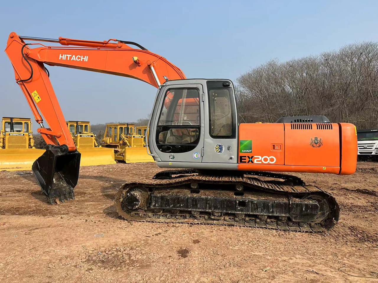 HITACHI EX200 - מחפר סורק: תמונה 1 HITACHI EX200 - מחפר סורק: תמונה 1