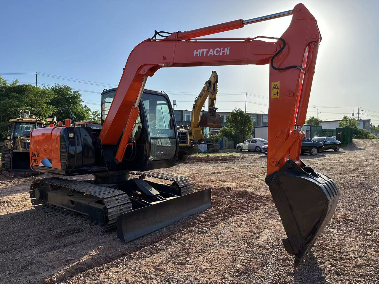 HITACHI ZAXIS ZX70 - מיני מחפר: תמונה 4 HITACHI ZAXIS ZX70 - מיני מחפר: תמונה 4