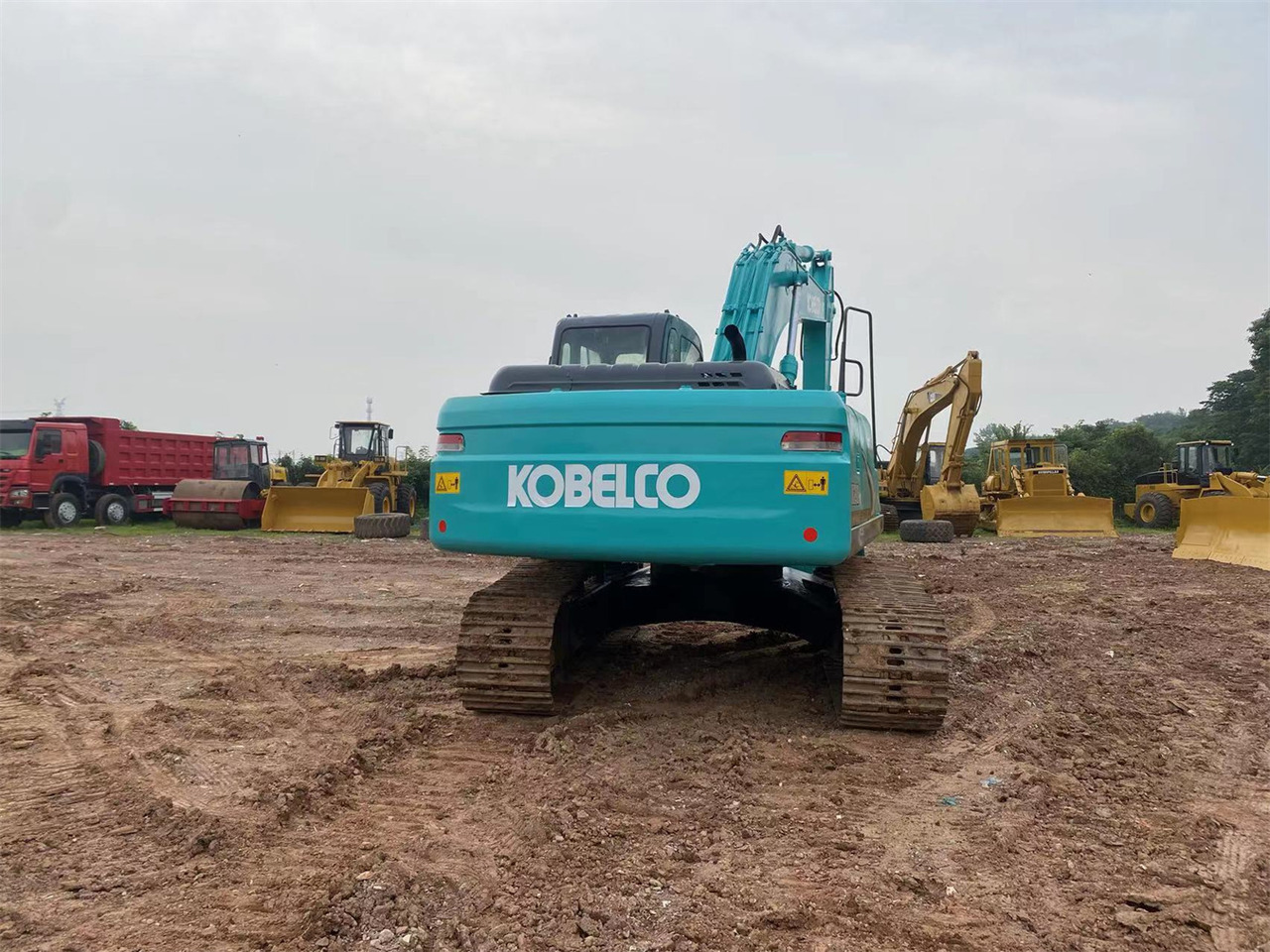 מחפר סורק KOBELCO SK210LC-8: תמונה 8