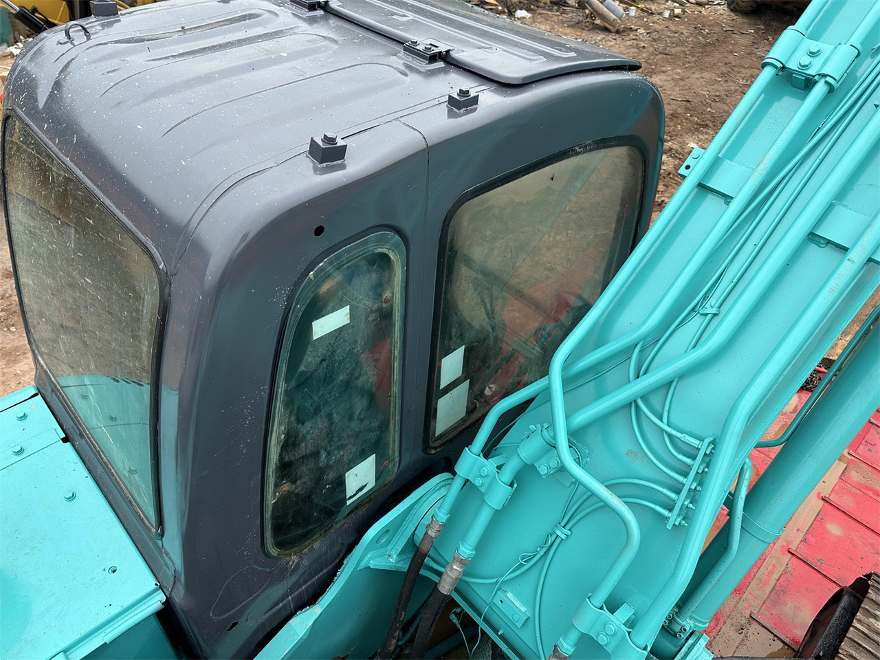 מחפר סורק KOBELCO SK210LC-8: תמונה 9