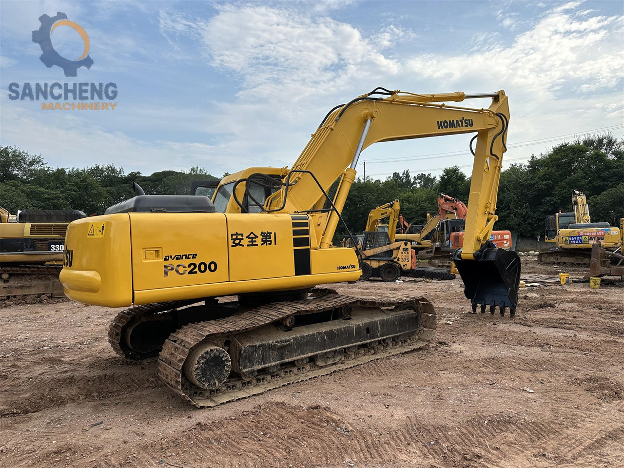 KOMATSU PC200-6 - מחפר סורק: תמונה 1 KOMATSU PC200-6 - מחפר סורק: תמונה 1
