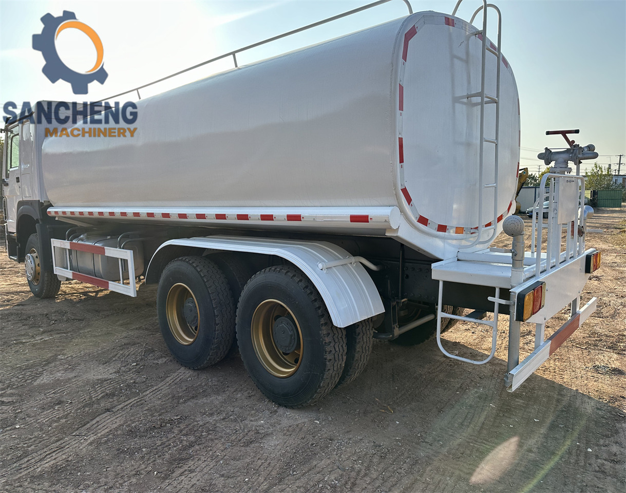 SINOTRUK HOWO 370HP 6x4 Water Tank Truck - משאית מכל: תמונה 5 SINOTRUK HOWO 370HP 6x4 Water Tank Truck - משאית מכל: תמונה 5