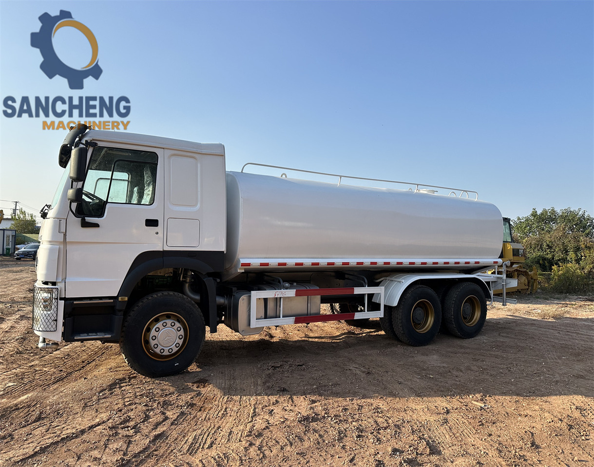 SINOTRUK HOWO 371 6x4 Water Tanker Truck - משאית מכל: תמונה 4 SINOTRUK HOWO 371 6x4 Water Tanker Truck - משאית מכל: תמונה 4