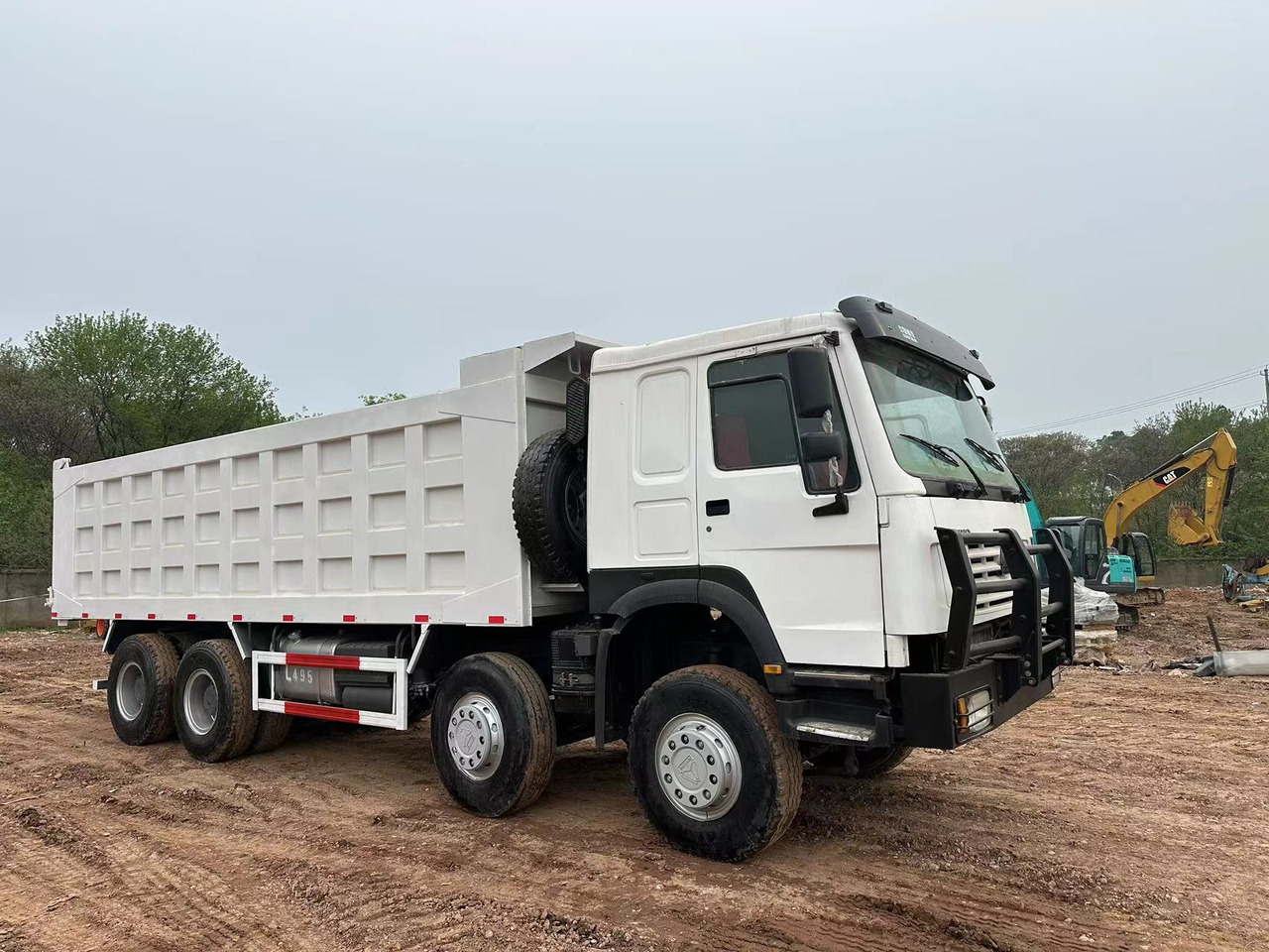SINOTRUK HOWO 371 with Bumper - מזהיר: תמונה 5 SINOTRUK HOWO 371 with Bumper - מזהיר: תמונה 5