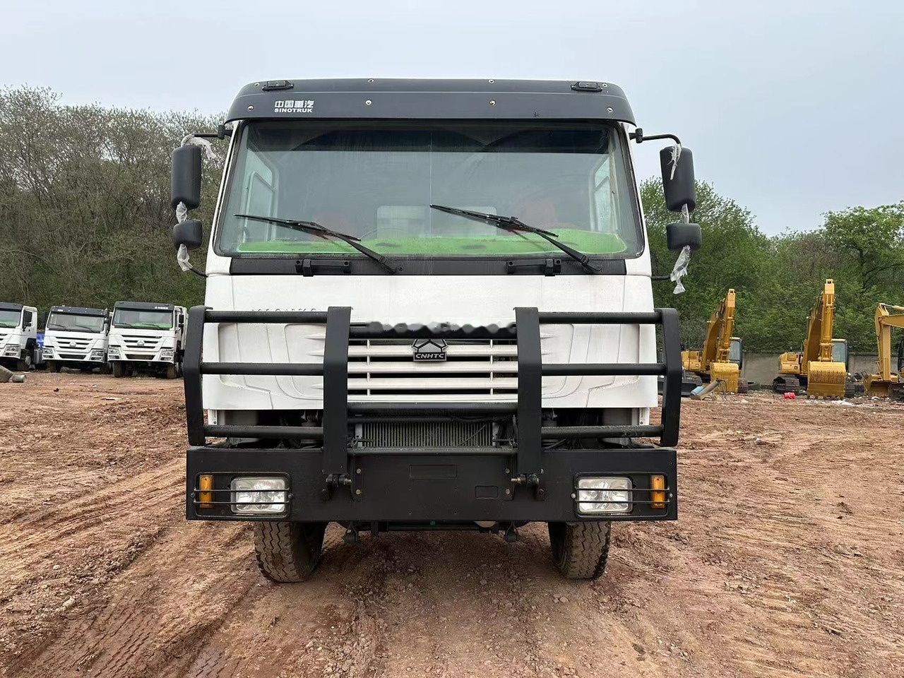 SINOTRUK HOWO 371 with Bumper - מזהיר: תמונה 2 SINOTRUK HOWO 371 with Bumper - מזהיר: תמונה 2