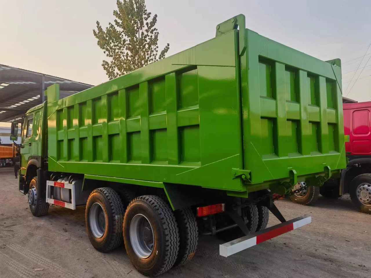 SINOTRUK HOWO 375 - מזהיר: תמונה 3 SINOTRUK HOWO 375 - מזהיר: תמונה 3