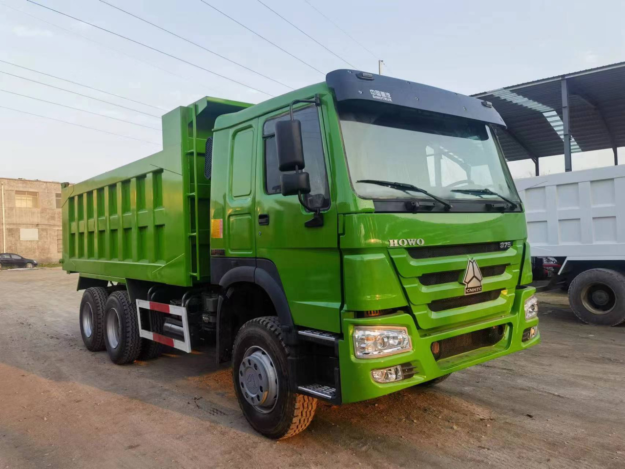 SINOTRUK HOWO 375 - מזהיר: תמונה 1 SINOTRUK HOWO 375 - מזהיר: תמונה 1