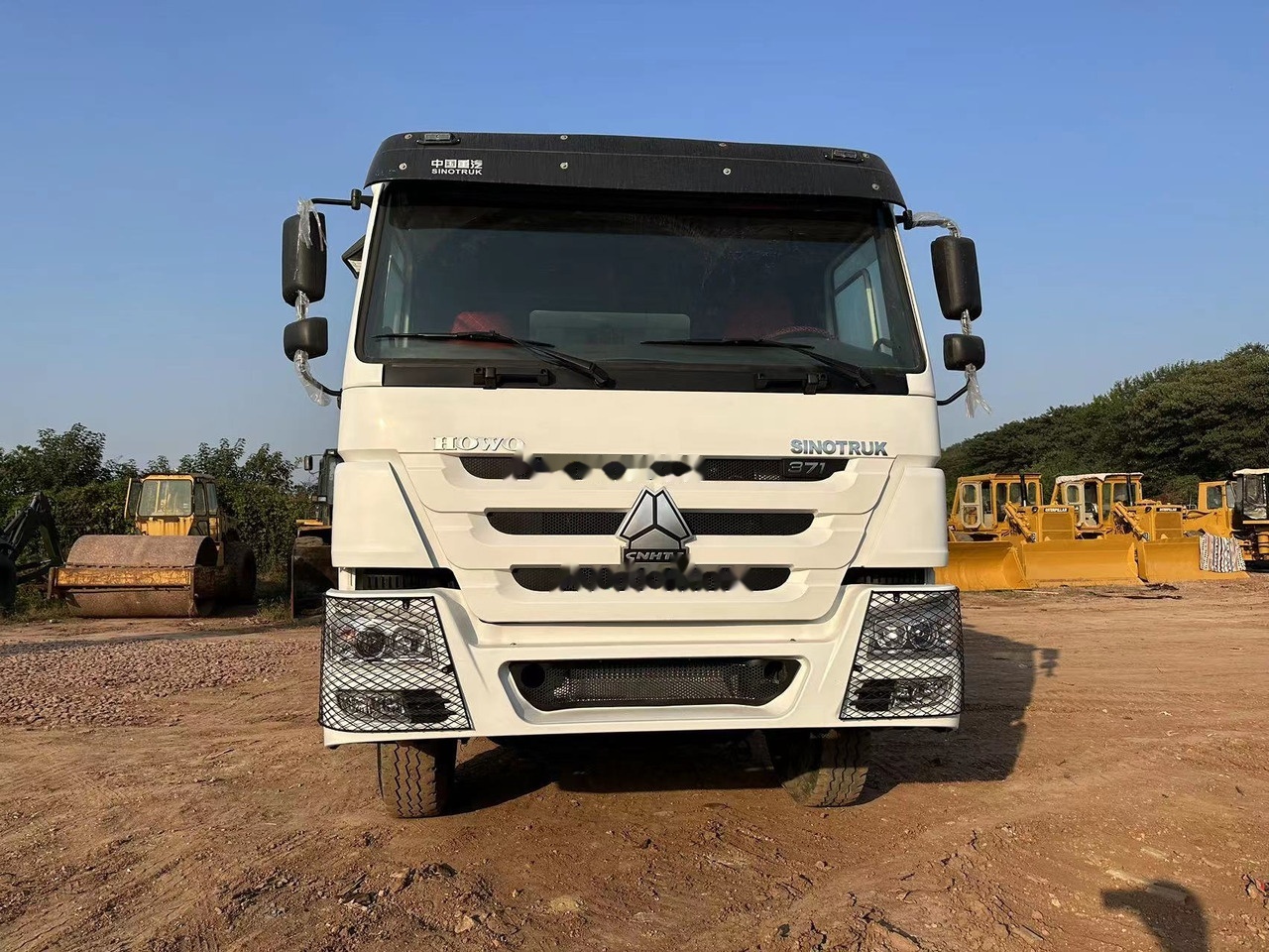 SINOTRUK HOWO HOWO 371 6x4 - מזהיר: תמונה 3 SINOTRUK HOWO HOWO 371 6x4 - מזהיר: תמונה 3