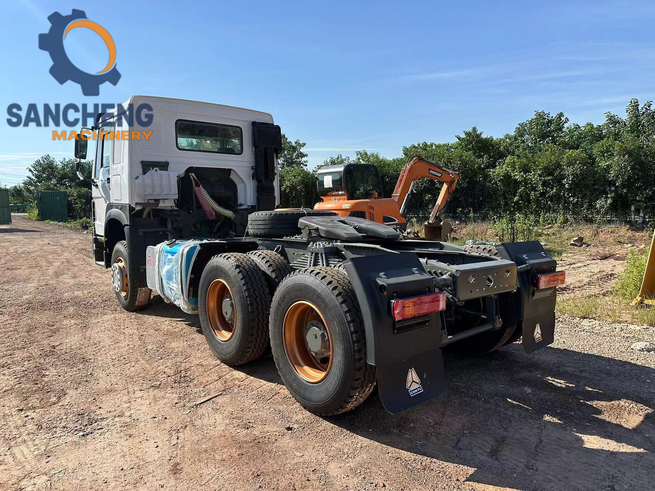 SINOTRUK HOWO Truck Head 371 - יחידת טרקטור: תמונה 5 SINOTRUK HOWO Truck Head 371 - יחידת טרקטור: תמונה 5