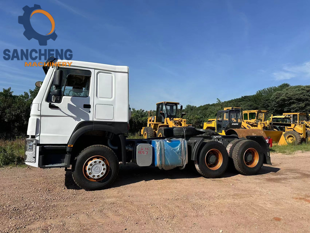 SINOTRUK HOWO Truck Head 371 - יחידת טרקטור: תמונה 3 SINOTRUK HOWO Truck Head 371 - יחידת טרקטור: תמונה 3