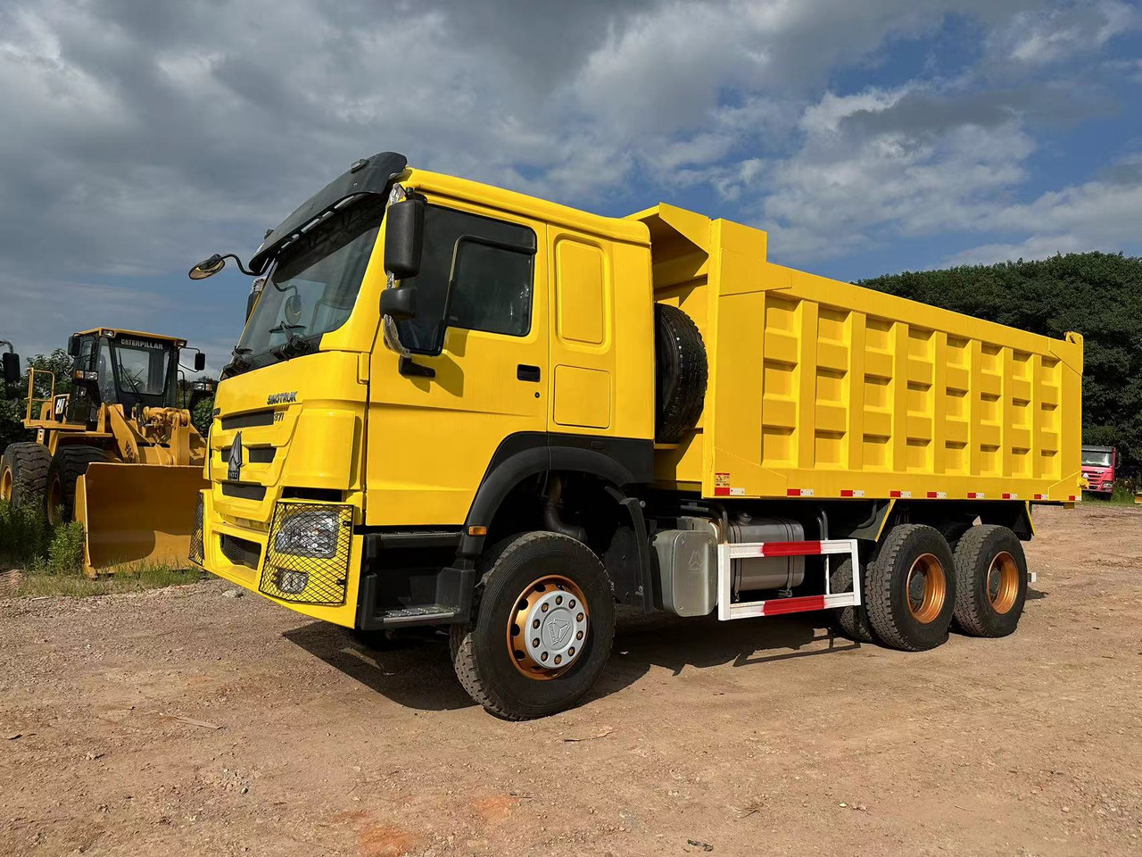 SINOTRUK Howo 371 Dump truck - מזהיר: תמונה 2 SINOTRUK Howo 371 Dump truck - מזהיר: תמונה 2