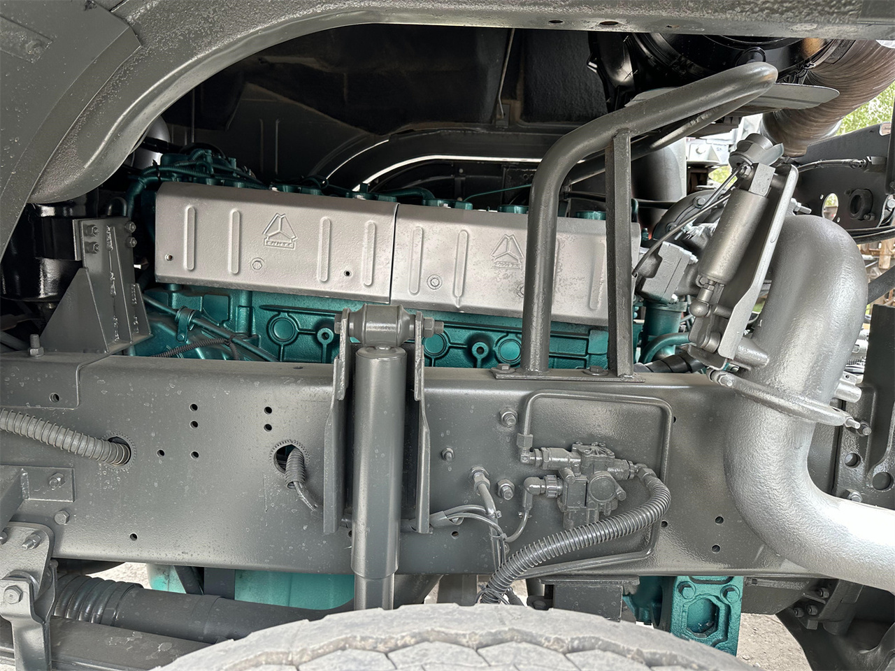 יחידת טרקטור SINOTRUK Howo 371 Truck Head: תמונה 10