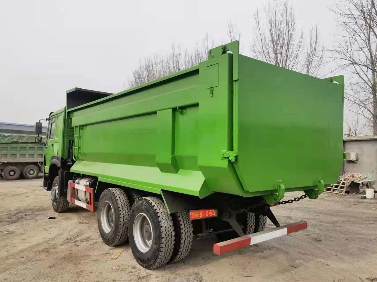 SINOTRUK Howo Dump truck 371 - מזהיר: תמונה 4 SINOTRUK Howo Dump truck 371 - מזהיר: תמונה 4