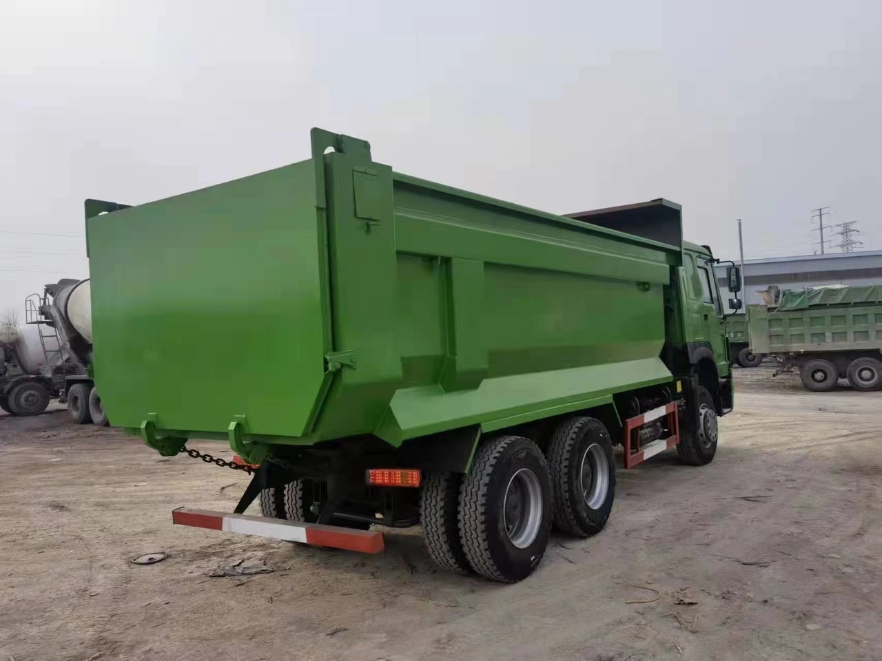 SINOTRUK Howo Dump truck 371 - מזהיר: תמונה 5 SINOTRUK Howo Dump truck 371 - מזהיר: תמונה 5