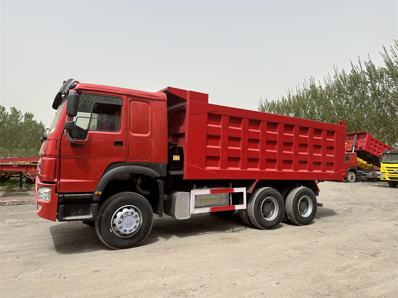 SINOTRUK Howo Dump truck 371 - מזהיר: תמונה 5 SINOTRUK Howo Dump truck 371 - מזהיר: תמונה 5
