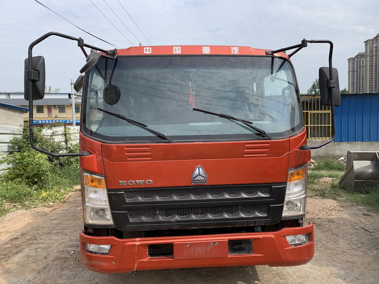 SINOTRUK Howo Dump truck 4x2 - מזהיר: תמונה 3 SINOTRUK Howo Dump truck 4x2 - מזהיר: תמונה 3