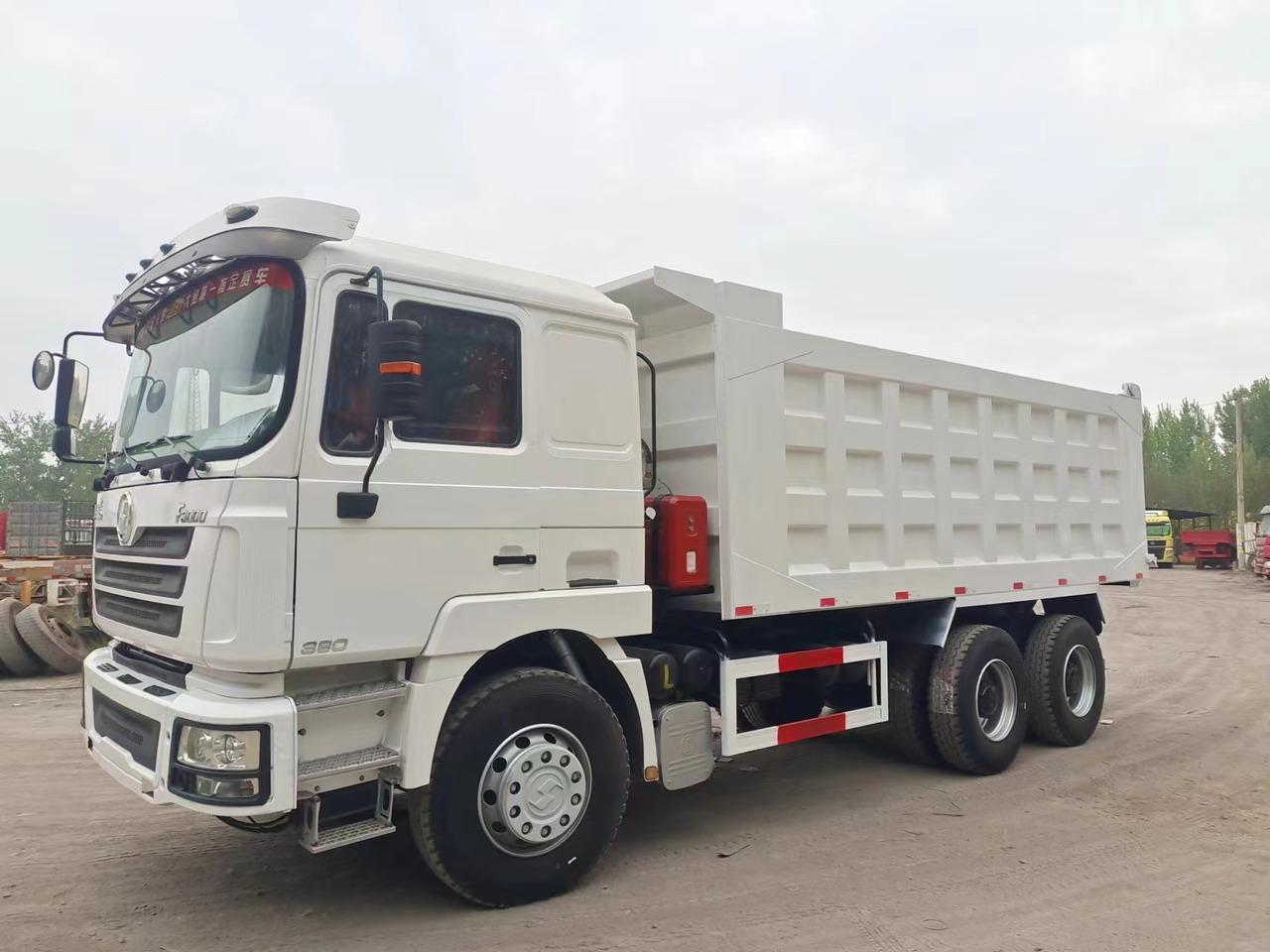 Shacman F3000 Dump Truck - מזהיר: תמונה 1 Shacman F3000 Dump Truck - מזהיר: תמונה 1