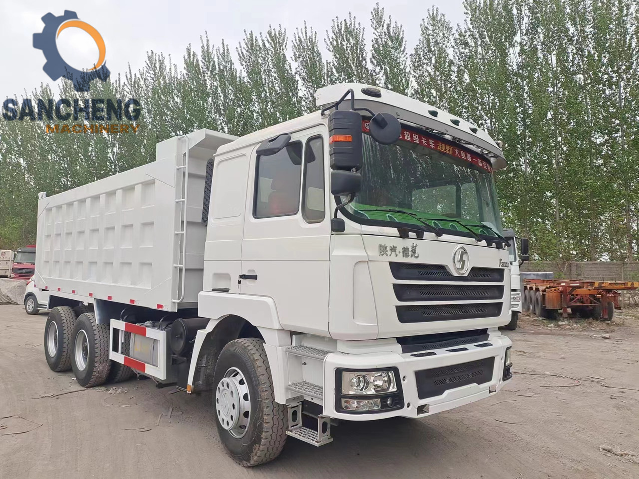 מזהיר עבור הובלה של חומרים בתפזורת Shacman F3000: תמונה 9 מזהיר עבור הובלה של חומרים בתפזורת Shacman F3000: תמונה 9