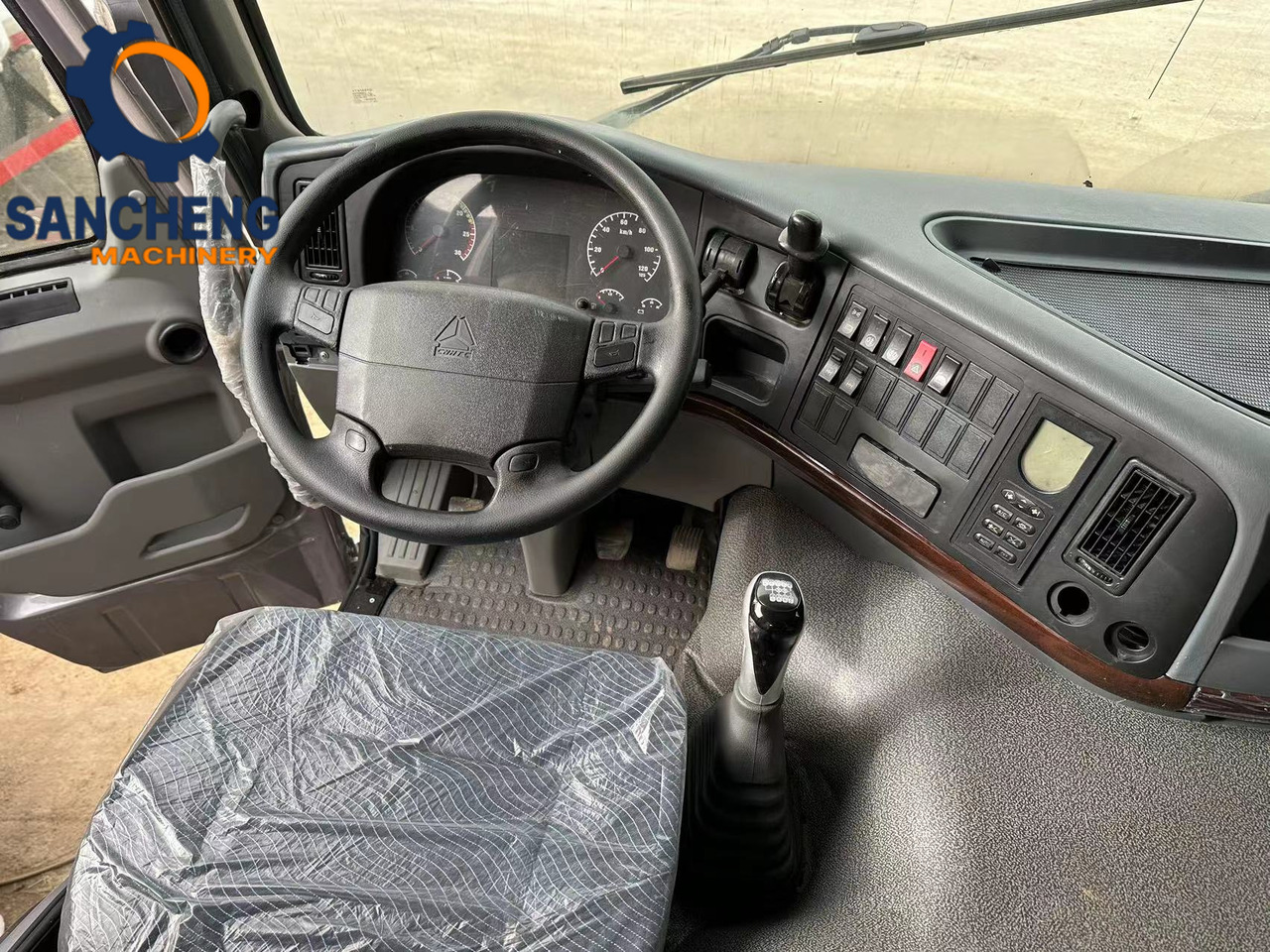 יחידת טרקטור Sinotruk HOWO 380hp 6X4 Tractor: תמונה 10