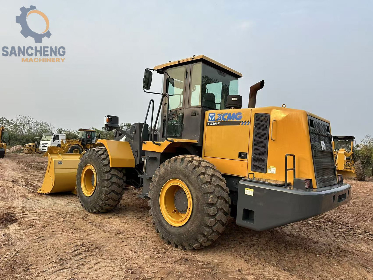 XCMG LW500F - מעמיס גלגלים: תמונה 4 XCMG LW500F - מעמיס גלגלים: תמונה 4