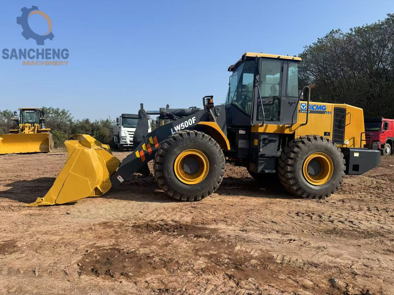 XCMG LW500F - מעמיס גלגלים: תמונה 1 XCMG LW500F - מעמיס גלגלים: תמונה 1