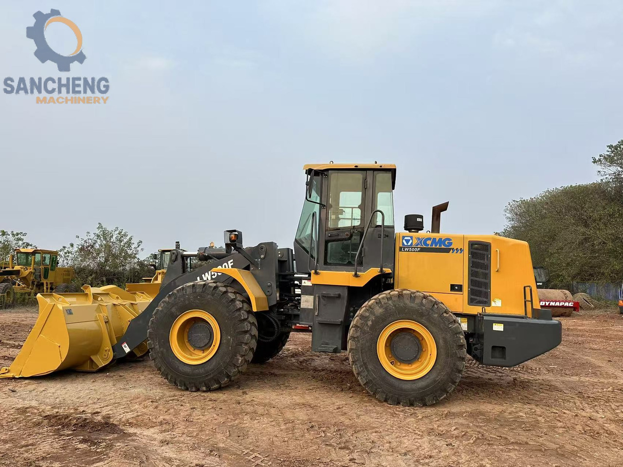 XCMG LW500F - מעמיס גלגלים: תמונה 2 XCMG LW500F - מעמיס גלגלים: תמונה 2
