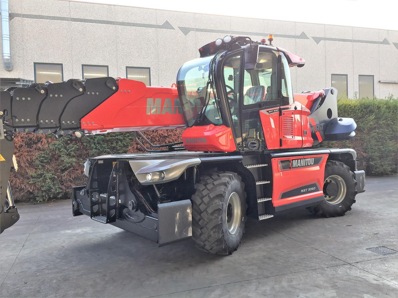 Manitou MRT 3060 VISION+ - מפעיל טלסקופי: תמונה 2 Manitou MRT 3060 VISION+ - מפעיל טלסקופי: תמונה 2
