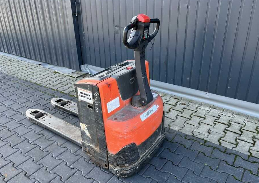 BT LWE200 - משאית משטחים: תמונה 3 BT LWE200 - משאית משטחים: תמונה 3
