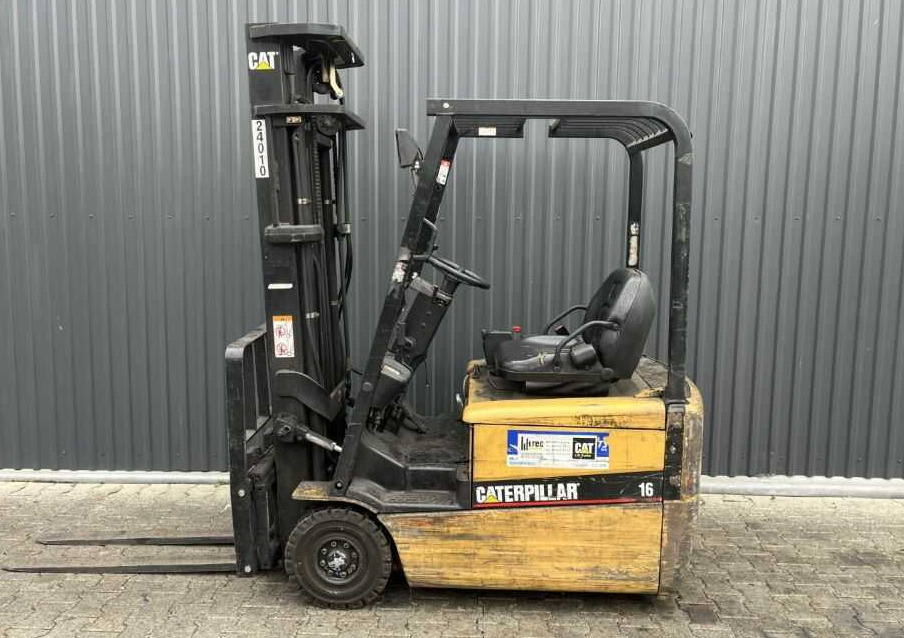 CAT Lift Trucks EP16KT - מלגזה חשמלית: תמונה 2 CAT Lift Trucks EP16KT - מלגזה חשמלית: תמונה 2