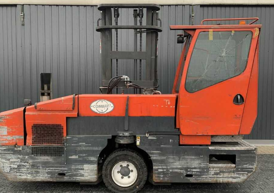 משאית הגעה ב-4 דרכים Combilift C5000SL: תמונה 6 משאית הגעה ב-4 דרכים Combilift C5000SL: תמונה 6