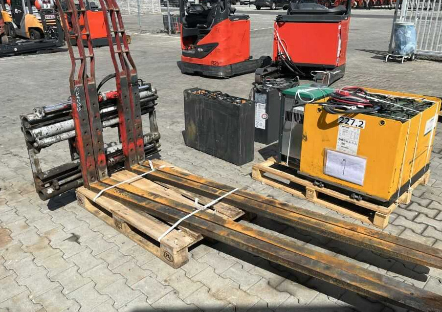 Durwen DPK 25C-SP - מזלגות: תמונה 2 Durwen DPK 25C-SP - מזלגות: תמונה 2