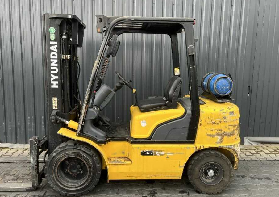 Hyundai 30L-7 - מלגזת LPG: תמונה 2 Hyundai 30L-7 - מלגזת LPG: תמונה 2
