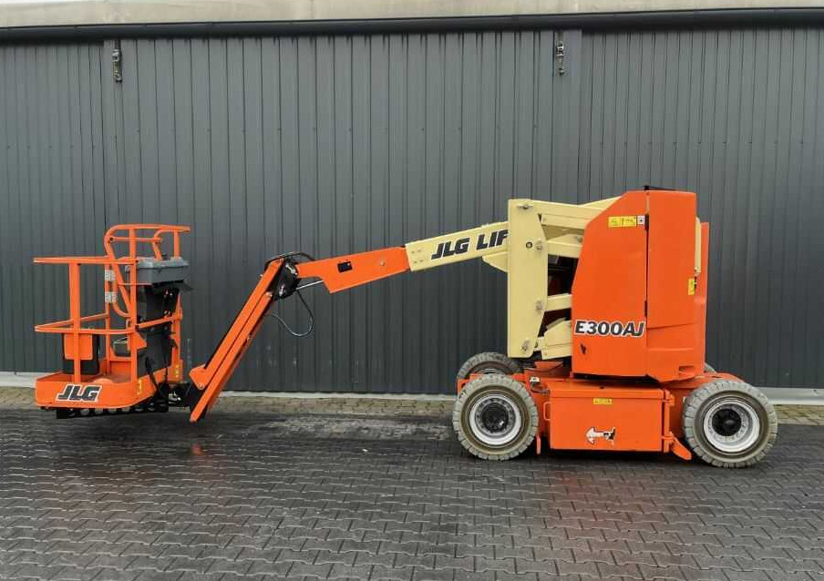 JLG E300AJ - זרוע מרפקי: תמונה 2 JLG E300AJ - זרוע מרפקי: תמונה 2